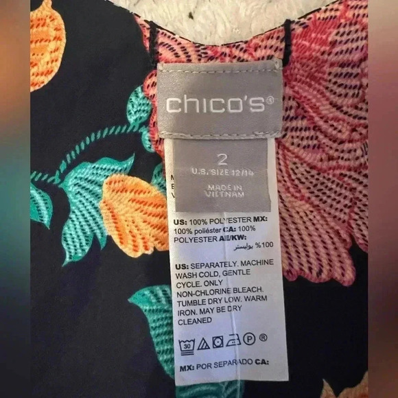 NWT Reversible convertible tank from Chico’s size 2 (M) (J138) - Picture 13 of 14